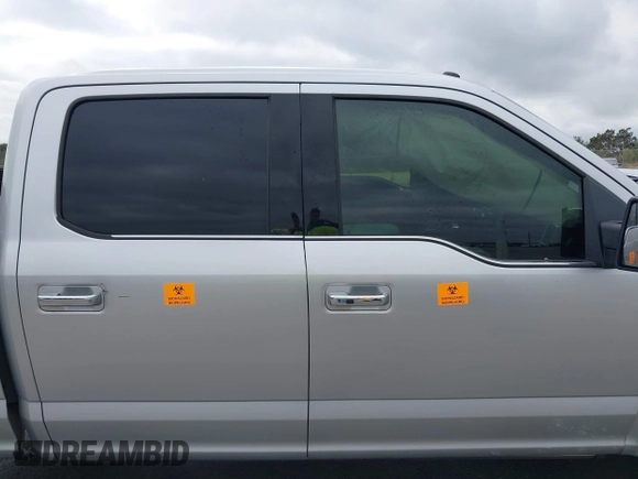 2017 Ford F-150 XL with VIN 1FTEW1EF7HFA25641, listed as a IAAI auction lot 41506644 with 106,098 mi miles. Bid and sale history available at carsss.com. Image 14.