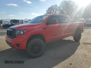 2009 Toyota Tundra z VIN 5TFDV54169X084929, wystawiony jako Copart lot #82548014 z przebiegiem 196 763 mil mil oraz Szkoda całkowita • Salvage title. Historia ofert i sprzedaży dostępna na DreamBid. Obrazek 1.