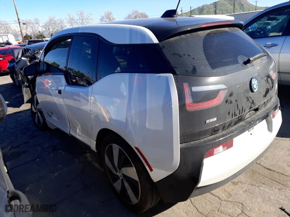 2015 BMW i3 with VIN WBY1Z4C58FV501401, listed as a Copart auction lot 39171583 with 41,220 mi miles. Bid and sale history available at carsss.com. Image 2.