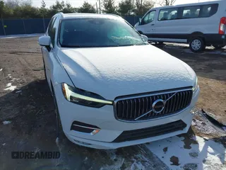 2021 Volvo XC60 Inscription with VIN YV4102RL0M1881647, listed as a IAAI auction lot 41548242 with 32,304 mi miles and . Bid and sale history available at DreamBid. Image 1.
