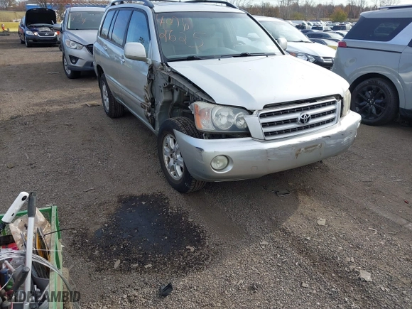 2003 Toyota Highlander with VIN JTEHF21A430146857, listed as a IAAI auction lot 40762625 with 134,431 mi miles. Bid and sale history available at carsss.com. Image 1.