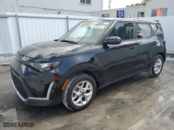 2025 Kia Soul LX with VIN KNDJ23AU3S7935492, listed as a Copart auction lot 51603565 with 1,685 mi miles and Clean Title. Bid and sale history available at carsss.com. Image 1.