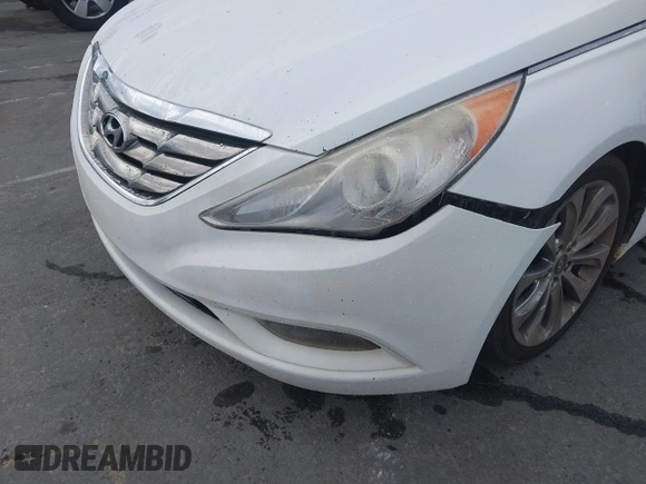 2013 Hyundai Sonata Limited z VIN 5NPEC4AC9DH802858, wystawiony jako IAAI lot #42531348 z przebiegiem 274 621 mil mil oraz . Historia ofert i sprzedaży dostępna na DreamBid. Obrazek 6.