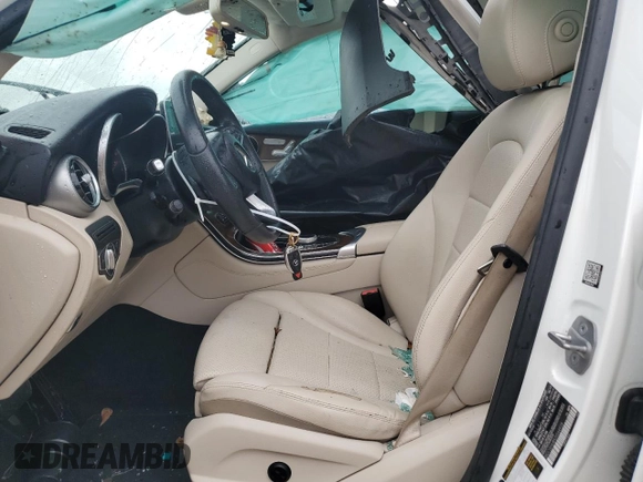 2018 Mercedes-Benz GLC 300 with VIN WDC0G4JBXJV044928, listed as a Copart auction lot 61679175 with 151,450 mi miles and Salvage title. Bid and sale history available at DreamBid. Image 7.