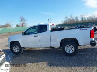 2019 Chevrolet Colorado 4WD Work Truck z VIN 1GCHTBEA4K1219239, wystawiony jako IAAI lot #41849984 z przebiegiem 121 887 mil mil oraz . Historia ofert i sprzedaży dostępna na DreamBid. Obrazek 14.