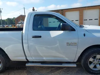 2018 Ram 1500 Tradesman с VIN 3C6JR7AGXJG210530, выставлен на аукционе IAAI как лот 42522902 с пробегом 83 546 миль миль и . История ставок и продаж доступна на DreamBid. Изображение 13.