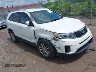 2014 Kia Sorento LX с VIN 5XYKTDA62EG436487, выставлен на аукционе IAAI как лот 42686710 с пробегом 148 247 миль миль и . История ставок и продаж доступна на DreamBid. Изображение 1.