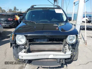 2017 Jeep Renegade Latitude with VIN ZACCJBBBXHPG58497, listed as a IAAI auction lot 41550493 with 137,360 mi miles. Bid and sale history available at carsss.com. Image 13.