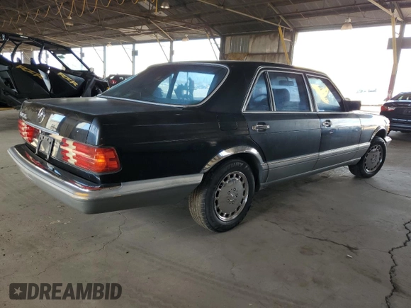 1986 Mercedes-Benz 560 with VIN WDBCA39D7GA259749, listed as a Copart auction lot 70691454 with 186,131 mi miles and Clean Title. Bid and sale history available at DreamBid. Image 3.