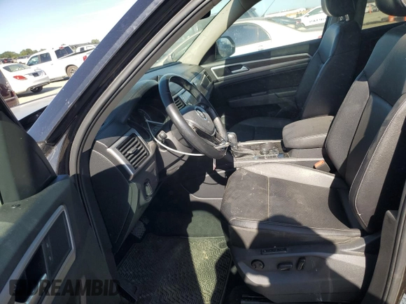 2018 Volkswagen Atlas SEL z VIN 1V2MR2CA5JC556584, wystawiony jako Copart lot #54410255 z przebiegiem 111 580 mil mil oraz Szkoda całkowita • Salvage title. Historia ofert i sprzedaży dostępna na DreamBid. Obrazek 7.