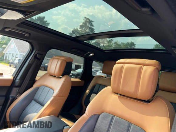2018 Land Rover Range Rover Sport HSE Dynamic with VIN SALWV2SV6JA811600, listed as a Copart auction lot 60938435 with 156,093 mi miles and Clean title. Bid and sale history available at DreamBid. Image 9.