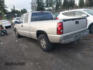 2004 Chevrolet Silverado 1500 Work Truck with VIN 2GCEC19T541158392, listed as a IAAI auction lot 41355324 with 1 mi miles. Bid and sale history available at carsss.com. Image 3.