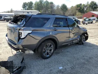 2021 Ford Explorer XLT with VIN 1FMSK8DHXMGB38042, listed as a Copart auction lot 53992545 with 41,020 mi miles and Clean Title. Bid and sale history available at carsss.com. Image 3.