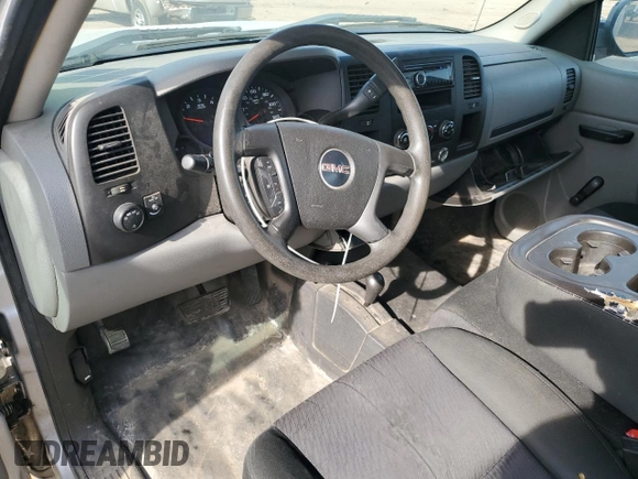 2010 GMC Sierra 1500 with VIN 1GTSKTE38AZ236366, listed as a Copart auction lot 49142155 with 199,147 mi miles and Salvage Title. Bid and sale history available at DreamBid. Image 8.