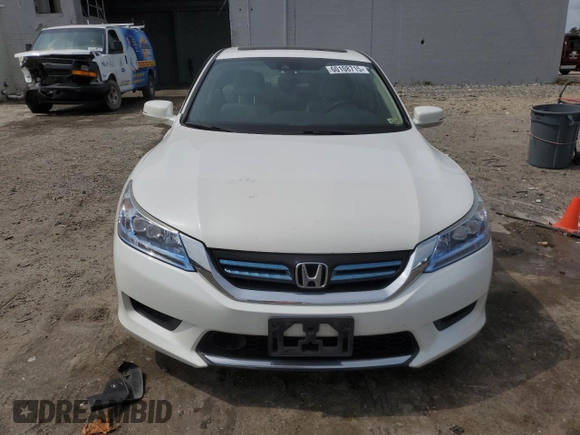 2015 Honda Accord Touring with VIN 1HGCR6F79FA003218, listed as a Copart auction lot 60108715 with 114,328 mi miles and Salvage title. Bid and sale history available at DreamBid. Image 5.