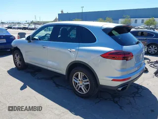 2016 Porsche Cayenne z VIN WP1AA2A24GKA36266, wystawiony jako IAAI lot #41857643 z przebiegiem 109 507 mil mil oraz . Historia ofert i sprzedaży dostępna na DreamBid. Obrazek 3.