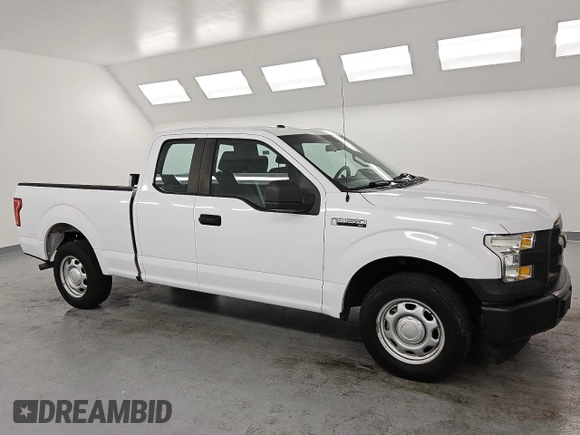 2017 Ford F-150 XL with VIN 1FTEX1CF8HKC50013, listed as a Copart auction lot 61032315 with 126,348 mi miles and Clean title. Bid and sale history available at DreamBid. Image 4.