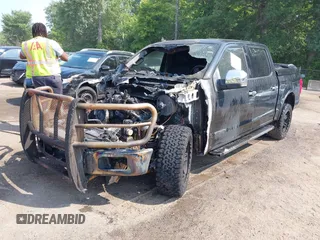 2018 Ford F-150 XL z VIN 1FTFW1E17JFC43352, wystawiony jako IAAI lot #42376594 z przebiegiem Nie podano mil oraz . Historia ofert i sprzedaży dostępna na DreamBid. Obrazek 2.