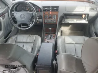 1994 Mercedes-Benz C 230/260/280/320 with VIN WDBHA28E7RF076660, listed as a Copart auction lot 78290564 with 169,050 mi miles and Clean Title. Bid and sale history available at carsss.com. Image 8.