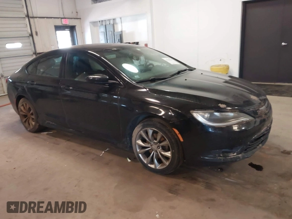 2015 Chrysler 200 S with VIN 1C3CCCBB7FN629131, listed as a IAAI auction lot 41428282 with 290,014 mi miles and . Bid and sale history available at carsss.com. Image 1.