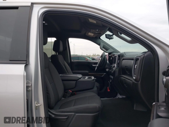 2020 Chevrolet Silverado 1500 LT with VIN 1GCRYDEDXLZ200399, listed as a IAAI auction lot 41320534 with 98,895 mi miles. Bid and sale history available at carsss.com. Image 5.