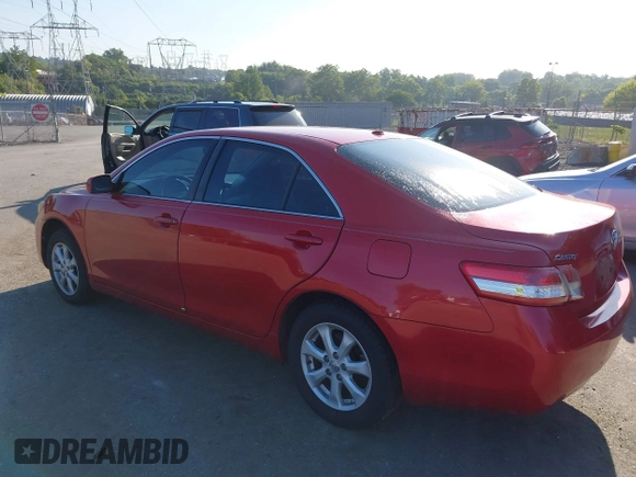 2011 Toyota Camry LE with VIN 4T1BF3EK2BU639667, listed as a IAAI auction lot 40257539 with 209,474 mi miles. Bid and sale history available at carsss.com. Image 3.