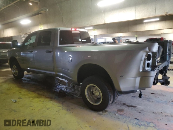 2024 Ram 3500 Tradesman with VIN 3C63RRGL9RG242843, listed as a Copart auction lot 84897484 with 827 mi miles and Salvage Title. Bid and sale history available at carsss.com. Image 2.