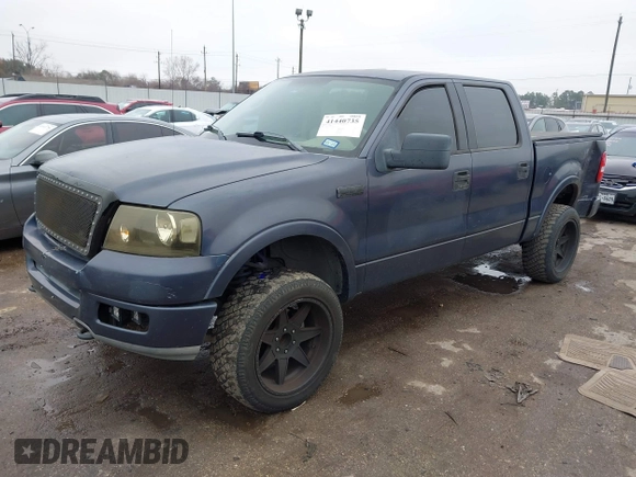 2004 Ford F-150 XLT with VIN 1FTPW14514KD30054, listed as a IAAI auction lot 41440735 with 202,340 mi miles. Bid and sale history available at carsss.com. Image 2.