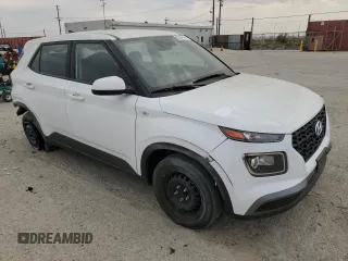 2020 Hyundai Venue SE with VIN KMHRB8A32LU027217, listed as a Copart auction lot 62947424 with 29,436 mi miles and Salvage Title. Bid and sale history available at DreamBid. Image 4.