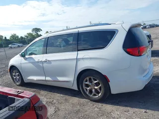 2017 Chrysler Pacifica Limited с VIN 2C4RC1GG0HR505044, выставлен на аукционе IAAI как лот 42541256 с пробегом 97 341 миль миль и . История ставок и продаж доступна на DreamBid. Изображение 14.