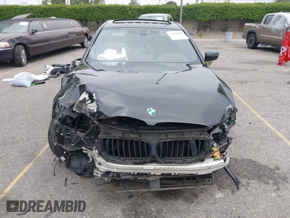 2019 BMW 5 Series 530e с VIN WBAJA9C56KB399028, выставлен на аукционе IAAI как лот 42068202 с пробегом 124 068 миль миль и . История ставок и продаж доступна на DreamBid. Изображение 12.