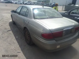 2005 Buick LeSabre Limited with VIN 1G4HR54K85U144277, listed as a IAAI auction lot 39722522 with 232,867 mi miles. Bid and sale history available at carsss.com. Image 3.