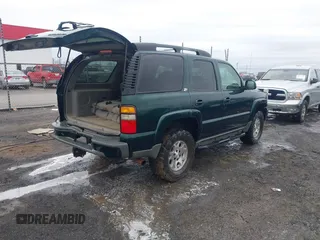 2004 Chevrolet Tahoe Z71 z VIN 1GNEK13Z84R118371, wystawiony jako IAAI lot #41535389 z przebiegiem 255 815 mil mil oraz . Historia ofert i sprzedaży dostępna na DreamBid. Obrazek 4.
