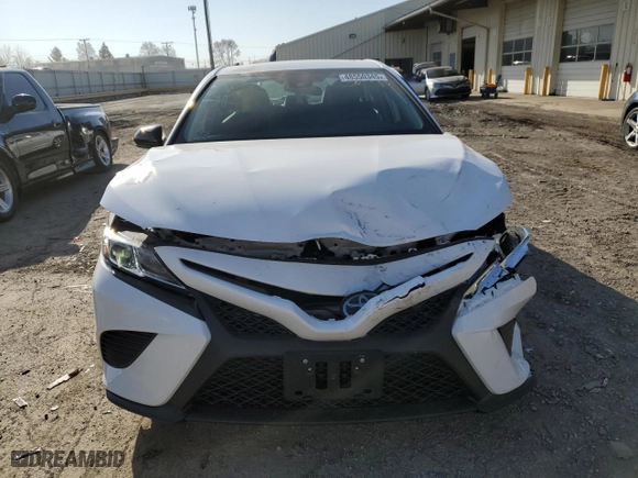 2020 Toyota Camry SE with VIN 4T1G11AK4LU329911, listed as a Copart auction lot 48550345 with 32,222 mi miles and Salvage Title. Bid and sale history available at carsss.com. Image 5.