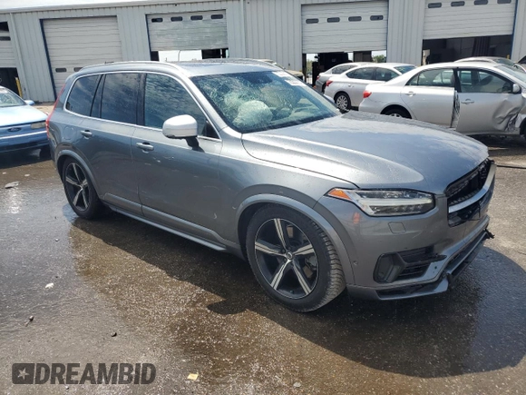 2017 Volvo XC90 R-Design with VIN YV4BC0PM5H1124535, listed as a Copart auction lot 70303614 with 113,984 mi miles and Salvage Title. Bid and sale history available at carsss.com. Image 4.