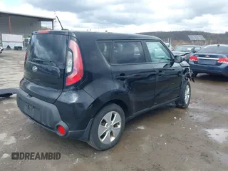 2014 Kia Soul with VIN KNDJN2A22E7001229, listed as a IAAI auction lot 41837818 with 190,304 mi miles. Bid and sale history available at carsss.com. Image 4.
