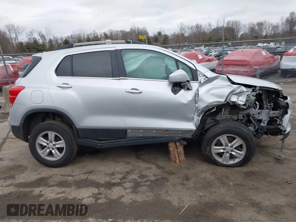 2020 Chevrolet Trax LT with VIN KL7CJPSB6LB040073, listed as a IAAI auction lot 41729327 with 65,652 mi miles. Bid and sale history available at carsss.com. Image 13.