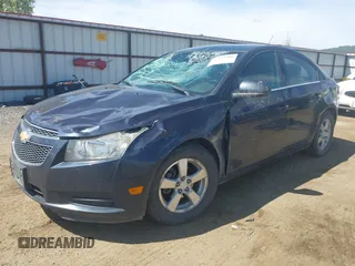2014 Chevrolet Cruze 1LT with VIN 1G1PC5SB9E7114104, listed as a IAAI auction lot 42143300 with 161,552 mi miles and . Bid and sale history available at DreamBid. Image 17.