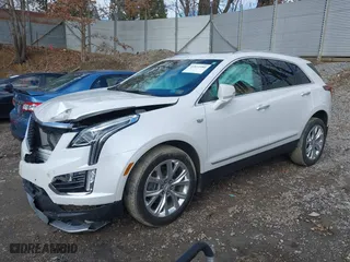 2020 Cadillac XT5 Premium Luxury AWD with VIN 1GYKNDRSXLZ205681, listed as a IAAI auction lot 41811080 with 43,832 mi miles. Bid and sale history available at carsss.com. Image 23.