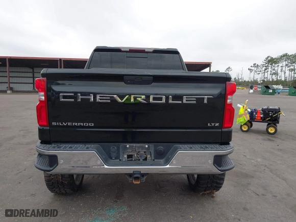 2019 Chevrolet Silverado 1500 LTZ with VIN 3GCUYGED9KG160780, listed as a IAAI auction lot 41574991 with 118,450 mi miles. Bid and sale history available at carsss.com. Image 16.