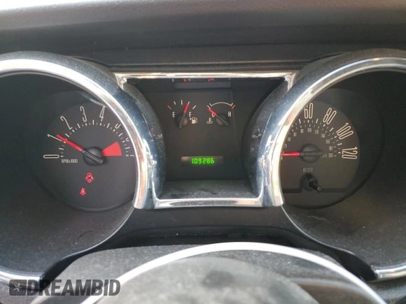 2008 Ford Mustang Deluxe with VIN 1ZVHT80N285119782, listed as a Copart auction lot 45427905 with 109,286 mi miles and Salvage Title. Bid and sale history available at carsss.com. Image 9.