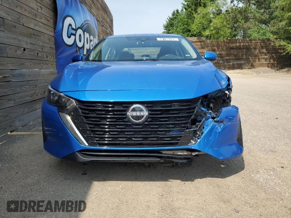 2024 Nissan Sentra SV z VIN 3N1AB8CV3RY208173, wystawiony jako Copart lot #59198295 z przebiegiem 28 268 mil mil oraz Czysty tytuł • Clean title. Historia ofert i sprzedaży dostępna na DreamBid. Obrazek 5.