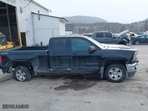 2017 Chevrolet Silverado 1500 LT with VIN 1GCVKRECXHZ322143, listed as a IAAI auction lot 41339772 with 84,208 mi miles. Bid and sale history available at carsss.com. Image 13.