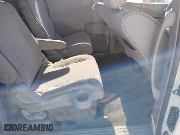 2005 Nissan Quest SE with VIN 5N1BV28U65N129959, listed as a IAAI auction lot 41696308 with 157,564 mi miles. Bid and sale history available at carsss.com. Image 8.