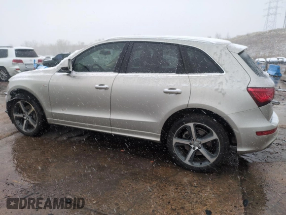 2016 Audi Q5 Premium Plus z VIN WA1D7AFP7GA120996, wystawiony jako Copart lot #52805595 z przebiegiem 75 198 mil mil oraz Szkody całkowita. Historia ofert i sprzedaży dostępna na DreamBid. Obrazek 2.