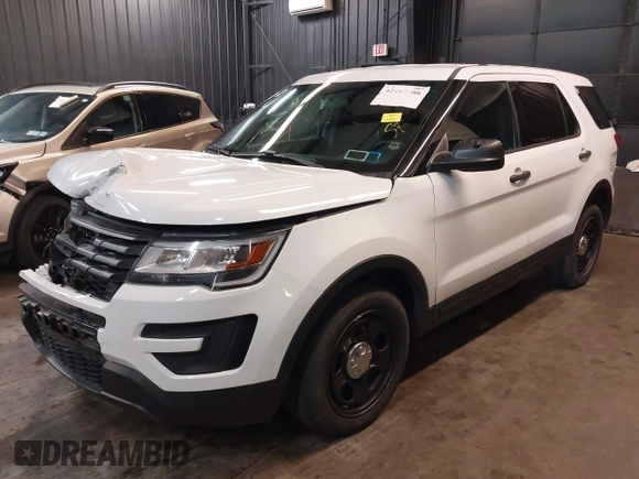 2016 Ford Police Interceptor Utility z VIN 1FM5K8ARXGGB88647, wystawiony jako IAAI lot #42167008 z przebiegiem 140 044 mil mil oraz . Historia ofert i sprzedaży dostępna na DreamBid. Obrazek 2.