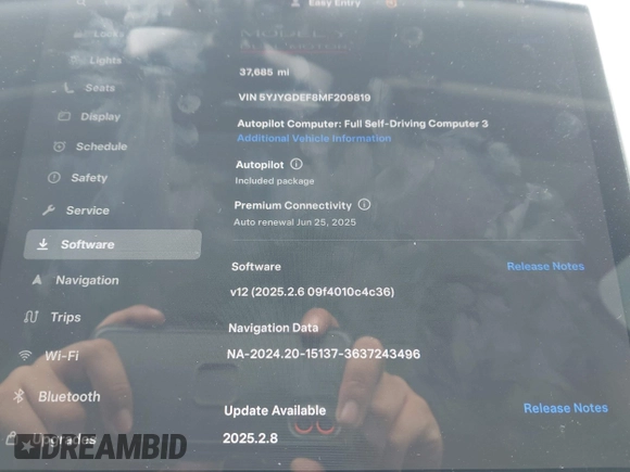 2021 Tesla Model Y Performance z VIN 5YJYGDEF8MF209819, wystawiony jako IAAI lot #41757009 z przebiegiem 37 685 mil mil oraz . Historia ofert i sprzedaży dostępna na DreamBid. Obrazek 18.