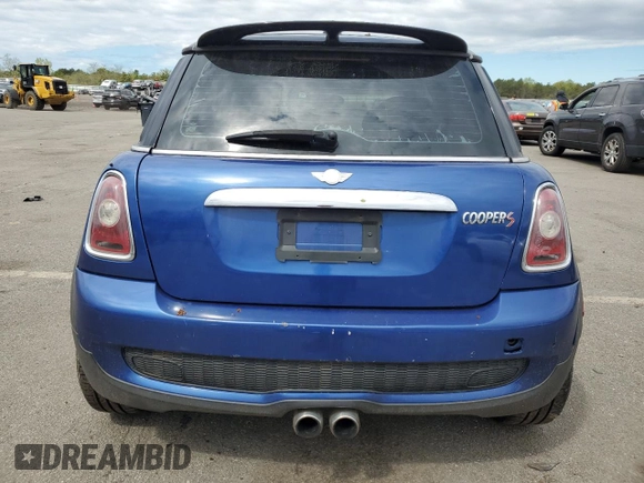 2007 MINI Hardtop S with VIN WMWMF735X7TL89784, listed as a Copart auction lot 55875985 with 98,380 mi miles and Clean Title. Bid and sale history available at DreamBid. Image 6.