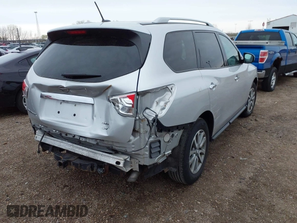 2016 Nissan Pathfinder Platinum with VIN 5N1AR2MM8GC658933, listed as a IAAI auction lot 41931265 with 117,274 mi miles. Bid and sale history available at carsss.com. Image 4.