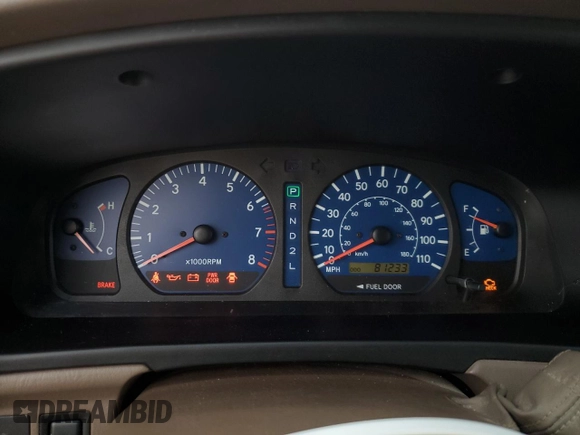 2001 Toyota Sienna LE with VIN 4T3ZF13C71U399066, listed as a Copart auction lot 85601134 with 81,233 mi miles and Salvage Title. Bid and sale history available at carsss.com. Image 9.